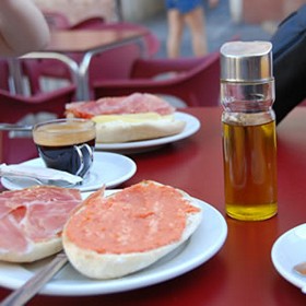 what to do to see in seville eat drink breakfast