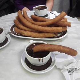 what to do to see in seville eat drink churros con chocolate
